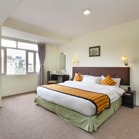 Hotel Serenity Katmandu Zewnętrze zdjęcie
