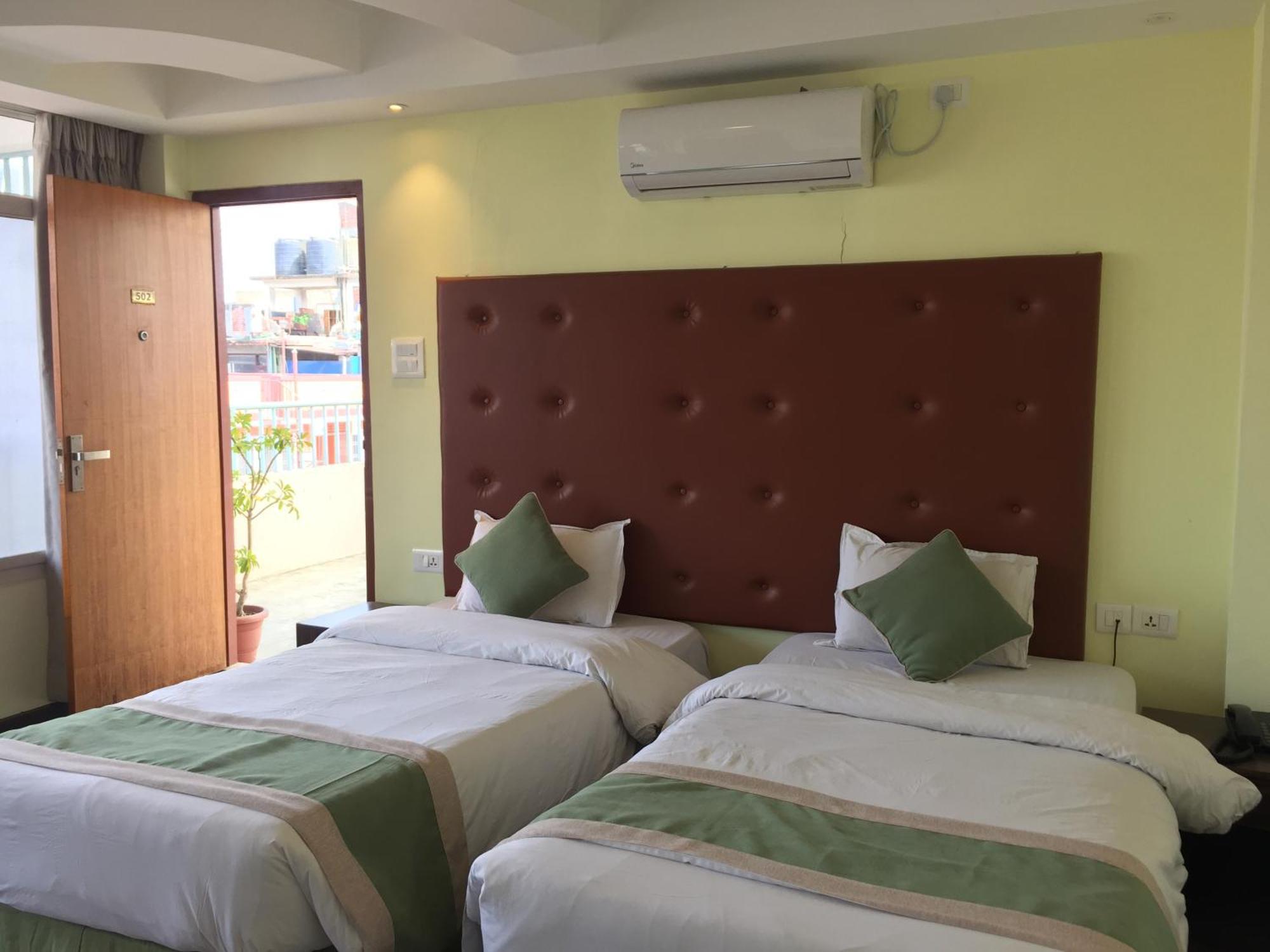Hotel Serenity Katmandu Zewnętrze zdjęcie
