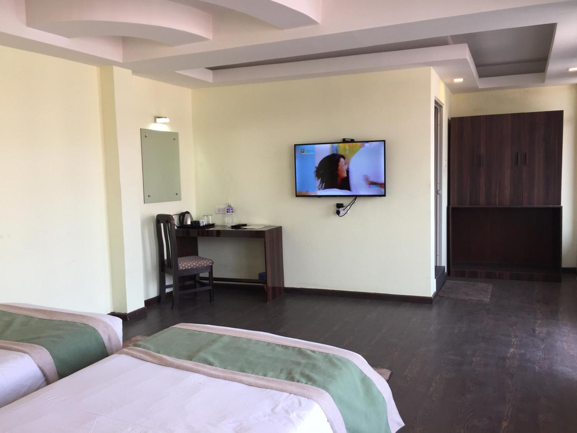 Hotel Serenity Katmandu Zewnętrze zdjęcie
