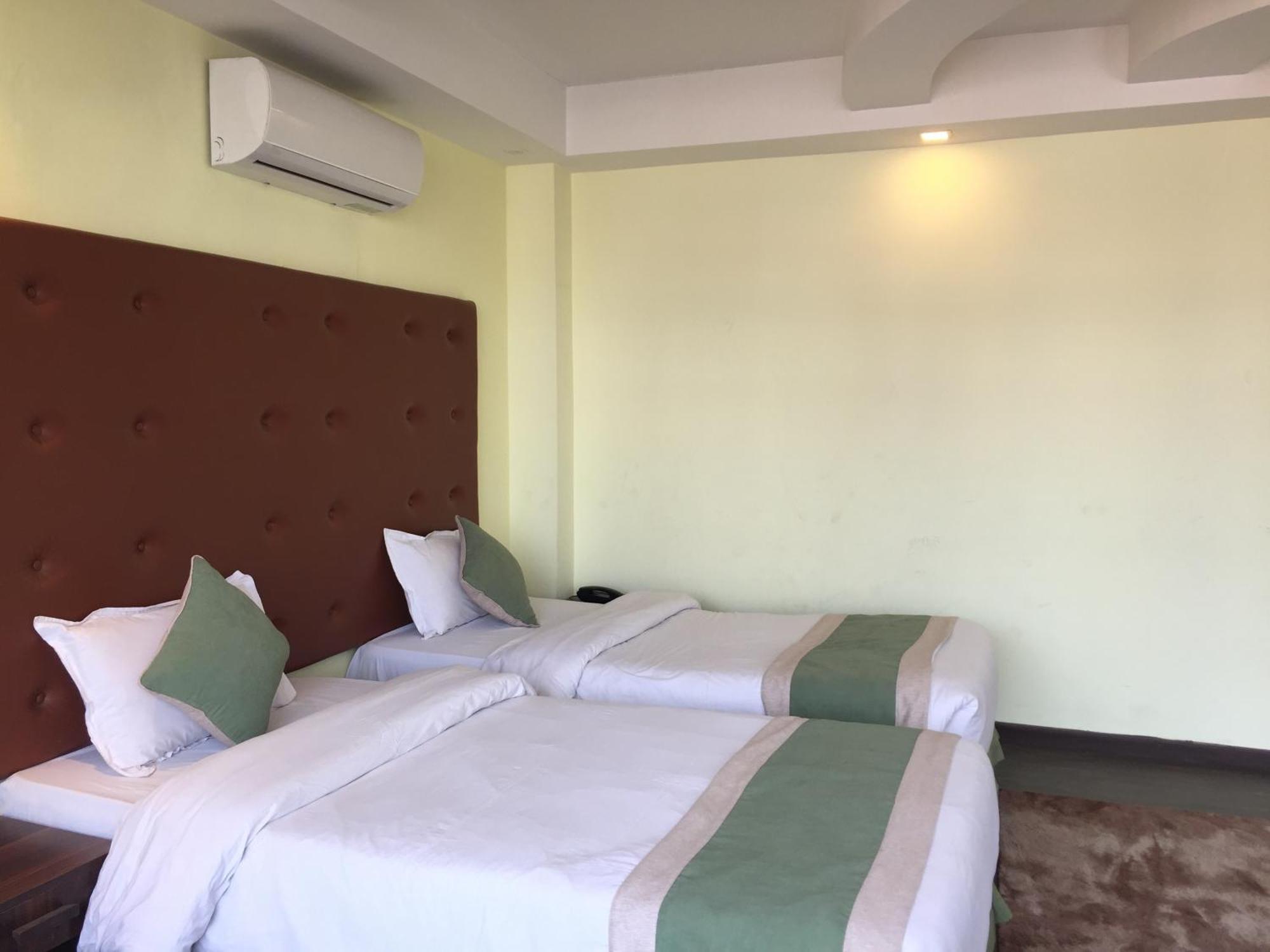 Hotel Serenity Katmandu Zewnętrze zdjęcie