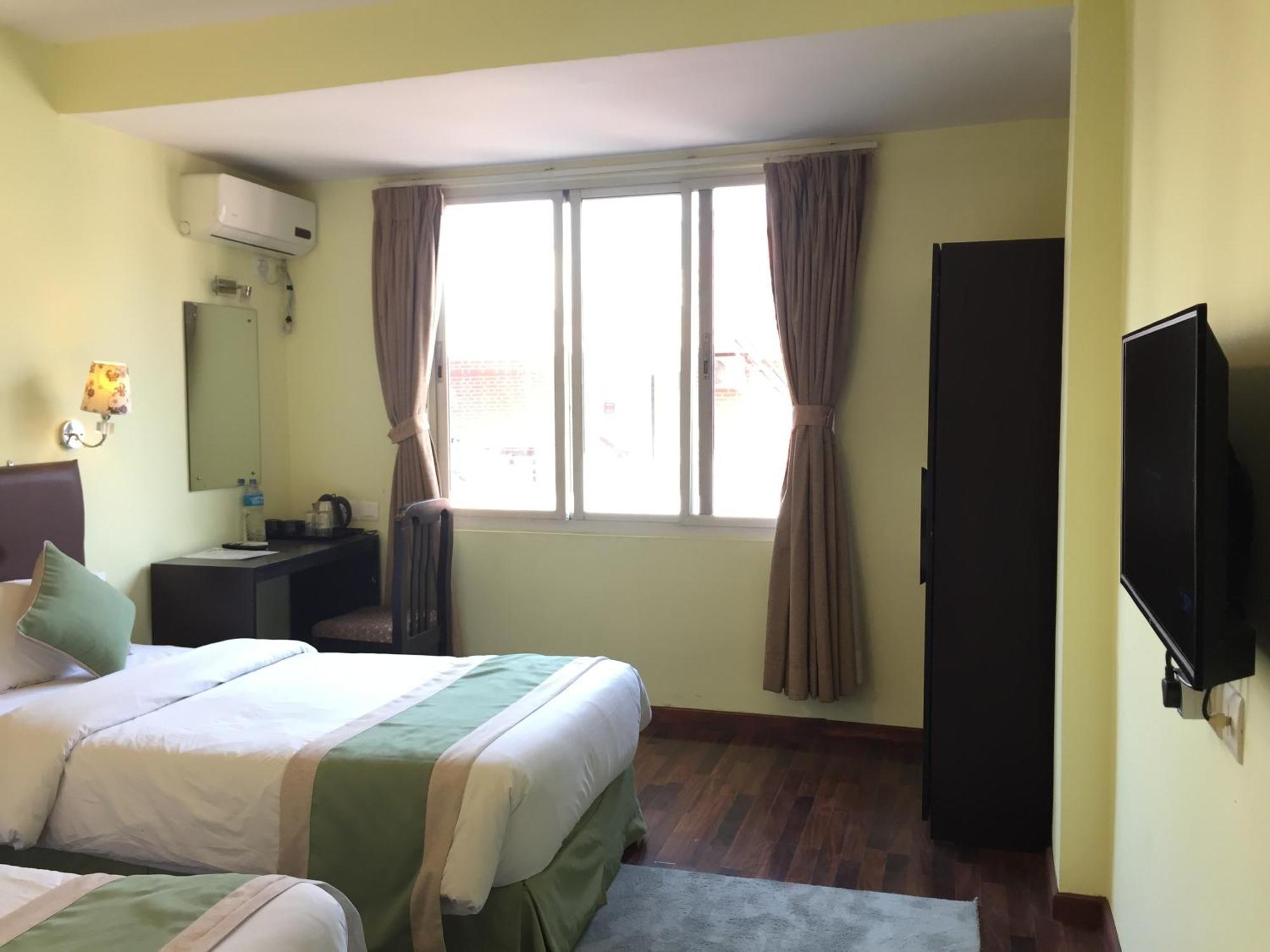 Hotel Serenity Katmandu Zewnętrze zdjęcie
