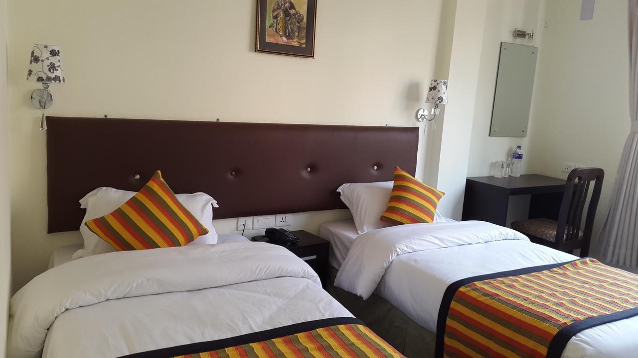 Hotel Serenity Katmandu Zewnętrze zdjęcie