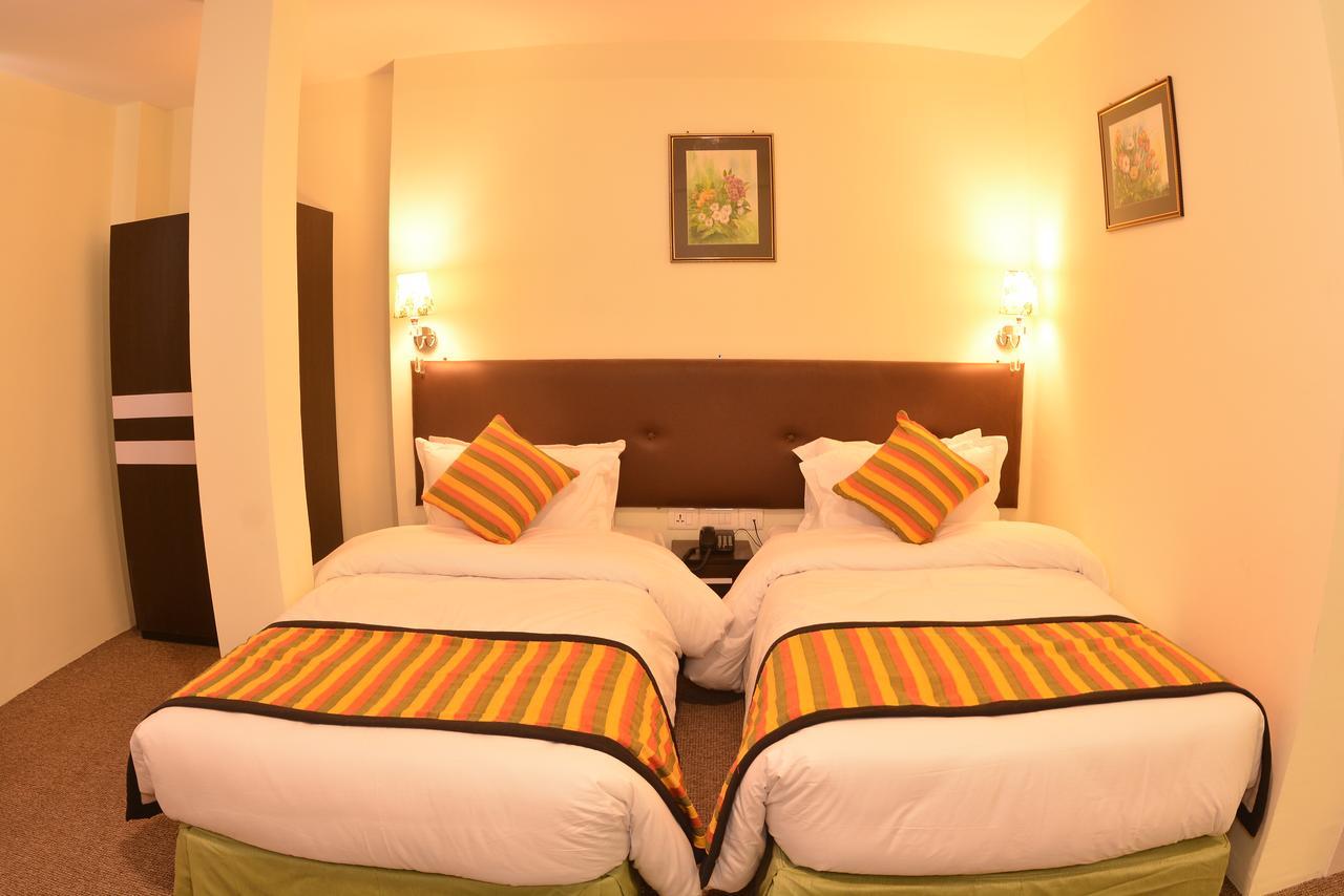 Hotel Serenity Katmandu Zewnętrze zdjęcie