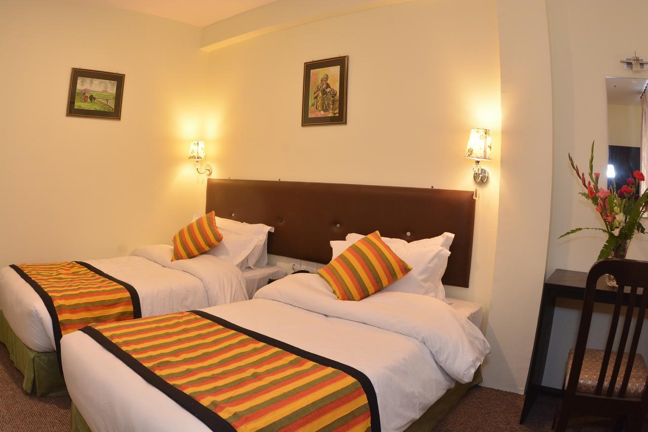 Hotel Serenity Katmandu Zewnętrze zdjęcie