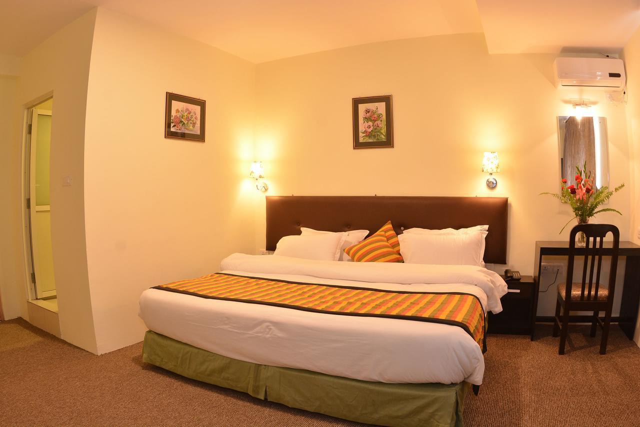 Hotel Serenity Katmandu Zewnętrze zdjęcie