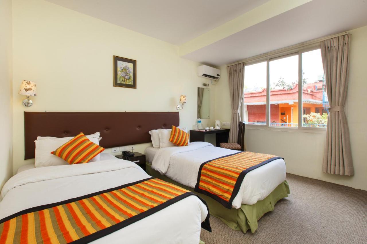 Hotel Serenity Katmandu Zewnętrze zdjęcie