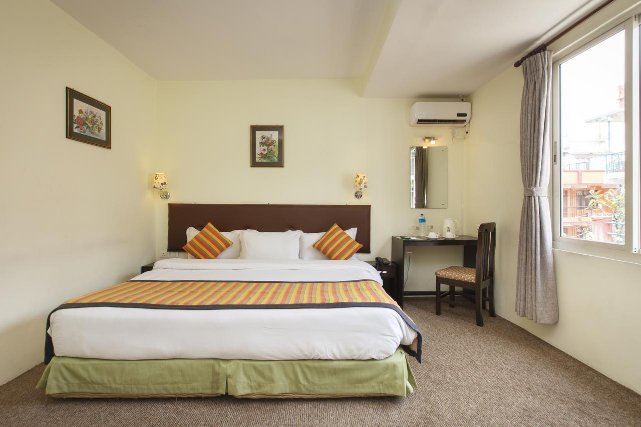 Hotel Serenity Katmandu Zewnętrze zdjęcie