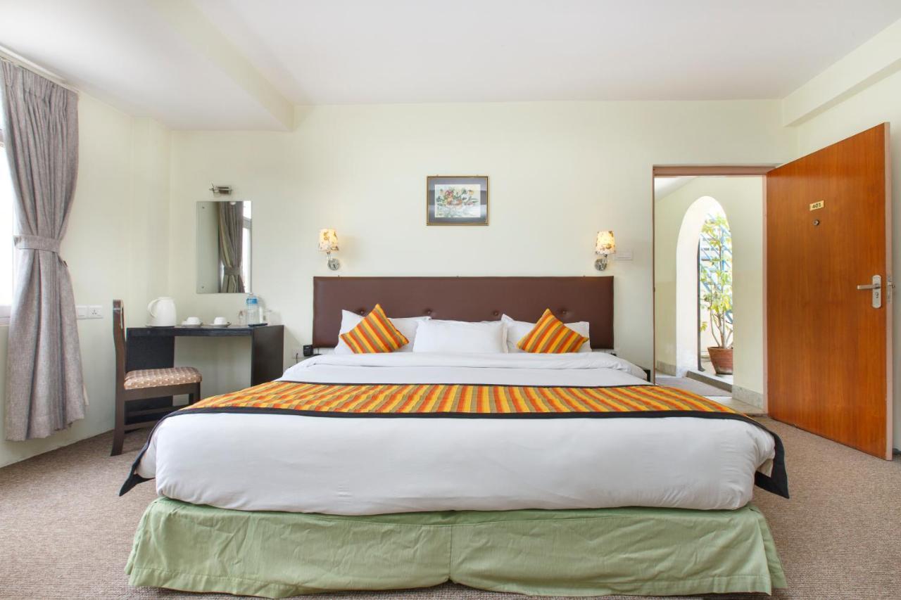 Hotel Serenity Katmandu Zewnętrze zdjęcie